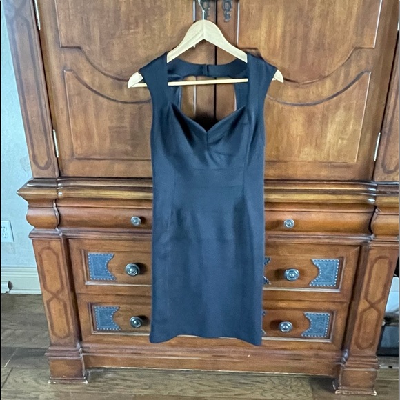 Black fitted dress - Picture 1 of 3